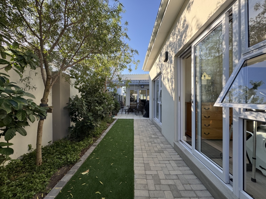 3 Bedroom Property for Sale in Sandown Western Cape